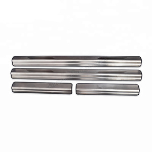 Plaque <span class=keywords><strong>de</strong></span> protection <span class=keywords><strong>de</strong></span> <span class=keywords><strong>seuil</strong></span> <span class=keywords><strong>de</strong></span> <span class=keywords><strong>porte</strong></span> extérieure en <span class=keywords><strong>acier</strong></span> inoxydable pour voiture - Product Image 1