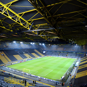Pantalla LED de Alta Luminosidad a Prueba de Agua P10 de 960*960 mm para Estadios Deportivos al Aire Libre, Partidos de Fútbol Comerciales - Product Image 1