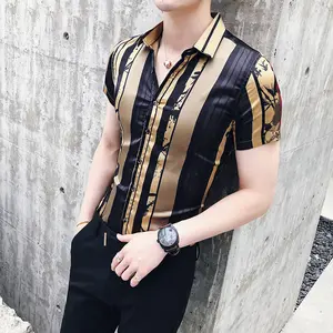 2020 Mode Kleidung Design Roll kragen Slim Fit Kurzarmhemd für Männer