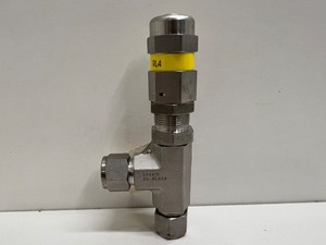 PLC หมายเลข 1/2" 750-1500psi วาล์วระบายแรงดันแบบสัดส่วนต่ำ Ss-rl4s8 ผลิตภัณฑ์รับประกัน - Product Image 1