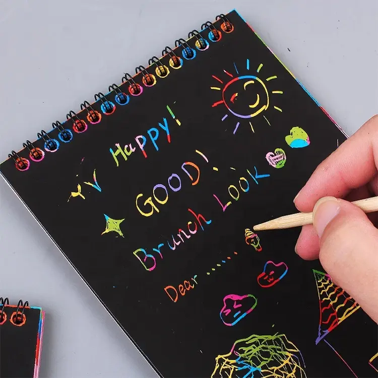 Lustiges Mal-Spielzeug Regenbogen bunte Zeichnung mit Kratzer Papierbuch für Kinder Kindergarten