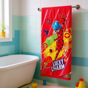 Toalla Lady Bug 100% Algodón, Rectangular, Estampada, para Niños, Uso Doméstico - Product Image 2
