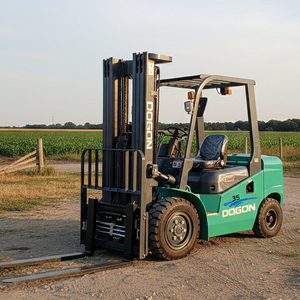 Carrello Elevatore Diesel Fuoristrada da <span class=keywords><strong>3</strong></span> Tonnellate con Motore EPA EURO5 Opzionale, Sollevamento Telescopico fino a 6 Metri, Capacità <span class=keywords><strong>3</strong></span>, <span class=keywords><strong>3</strong></span>,5 e 10 Tonnellate - Product Image 1