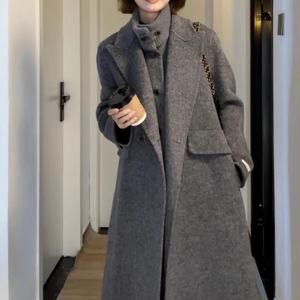 เสื้อโค้ทผู้หญิงสำหรับฤดูหนาว แบบกระดุมสองแถว ปกขนสัตว์ ทรงโอเวอร์ไซส์ หรูหราแบบเรียบง่าย ปรับแต่งการปิดได้ - Product Image 3