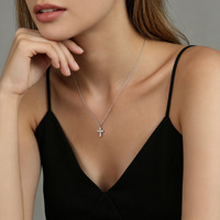 Vente flash - Collier croix en argent sterling 925 plaqué platine |   Pendentif en fausses perles |   Chaîne délicate pour clavicule pour femmes