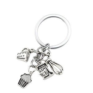 Porte-clés en alliage couleur argent, design tasse à mesurer de mixeur classique, outil de cuisine, fait main, cadeau idéal pour les amateurs de cuisine, bijou - Product Image 5