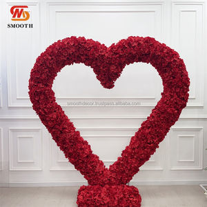 Arche de fleurs artificielles lisses pour mariage avec hortensias et roses en soie roses, bleues, rouges en forme de cœur - Couleurs et tailles personnalisables - Product Image 6