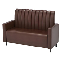 Ensemble de mobilier commercial moderne pour café, restaurant et restauration rapide, d'extérieur, en cuir, métal et marbre, comprenant banquette, canapé, siège de stand, table et chaises, avec assise moelleuse