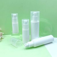 Bouteille cosmétique sans air de 15ml 30ml 40ml 50ml 80ml 100ml avec pompe à crème à vis Conteneur de sérum Bouteille de lotion rechargeable