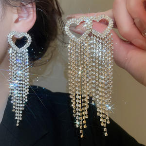 Boucles d'oreilles de luxe pour femmes, longues, en forme de cœur, avec pampilles, strass et zircon, pour soirée, fête ou mariage - Product Image 1