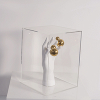 Décoration d'art de bureau en résine créative, sculpture en forme de main, boule dorée, accessoires pour la maison avec couvercle en acrylique