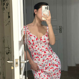 เดรสยาวทรงเข้ารูป คอวีลึก แขนกุด แต่งระบายลูกไม้สีหวาน ตัดต่อสีสันสวยงาม เป็นมิตรต่อสิ่งแวดล้อม เหมาะสำหรับวันหยุดฤดูร้อนและชายหาด - Product Image 4