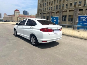 รถยนต์<span class=keywords><strong>มือ</strong></span><span class=keywords><strong>สอง</strong></span> ฮอนด้า ซิตี้ ปี <span class=keywords><strong>2018</strong></span> เครื่องยนต์ 1.5 ลิตร เกียร์อัตโนมัติ รุ่น Comfort Edition 5 ที่นั่ง <span class=keywords><strong>ราคา</strong></span>ประหยัด น้ำมันเบนซิน รถซีดานขนาดเล็กมือ<span class=keywords><strong>สอง</strong></span> - Product Image 5