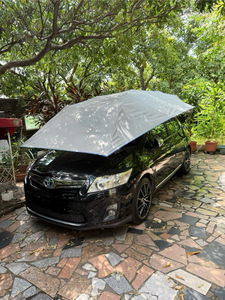 Parasol de voiture semi-automatique, pare-soleil extérieur anti-UV, imperméable, isolant thermique, pliable, convient aux SUV, berlines, camping - Product Image 1