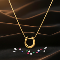 Chaîne serpent en laiton plaqué or 14 carats Collier chaîne fer à cheval pendentif en forme de U en acier inoxydable