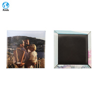Bouton magnétique version commerciale 50 x 50 mm (2 x 2 pouces) Photo personnalisée Réfrigérateur Haute qualité Ppx Semi-automatique pneumatique
