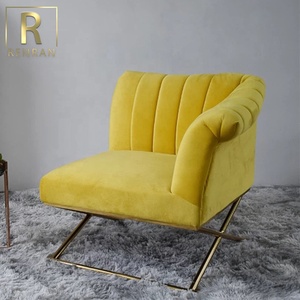 Ultima Poltrona Moderna di Lusso in Velluto Giallo per Salotto, Divano Singolo Elegante per Arredamento Casa - Product Image 4