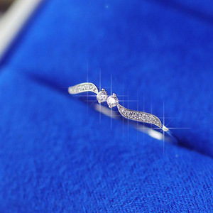 Bague en diamant pour femme F1058, diamant rond taille brillant, diamant naturel, style classique de fiançailles, alliance en or blanc 14 carats - Product Image 2