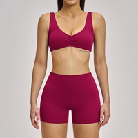 Ensemble de yoga respirant en tissu brossé, soutien-gorge de sport sexy à dos ouvert à maintien élevé, short de yoga taille haute ajusté, ensemble 2 pièces multicolore