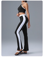 Ensemble de sport athlétique deux pièces pour femme : soutien-gorge dos nu et short évasé taille haute contrastant pour le yoga et l'entraînement en salle de sport