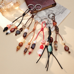 Colgante <span class=keywords><strong>de</strong></span> Bolso Vintage con Cuentas Acrílicas, Llavero Decorativo <span class=keywords><strong>de</strong></span> Cuero PU con Cuerda Trenzada, Accesorios para Llavero <span class=keywords><strong>de</strong></span> Bolso - Product Image 2