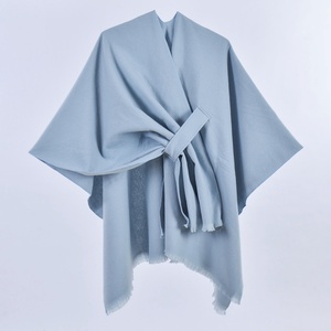 Châle d'extérieur simple double face uni en fausse cachemire pour femme, nouvelle collection automne-hiver, cape chaude – Écharpes et châles traditionnels - Product Image 4