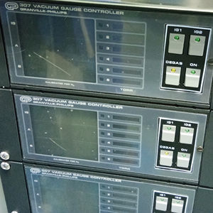 <span class=keywords><strong>Four</strong></span> tunnel de sputtering magnétronique pour semi-conducteurs, machine de placage véritable - Product Image 6