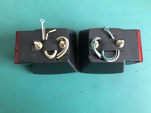 Kit d'éclairage LED de <span class=keywords><strong>remorque</strong></span> de luxe 2 pièces YH1837, sans câblage supplémentaire, <span class=keywords><strong>étanche</strong></span>, avec feux de freinage et de signalisation pour remorques de camping-car, bateaux et utilitaires – Remplacement - Product Image 3
