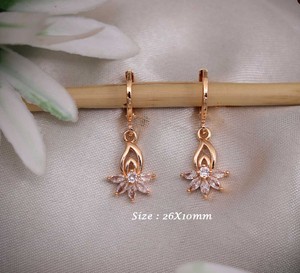 High Quality Alloy Hanging <b>Earrings</b> with Radiant Crystal Embellishment Rose <b>Gold</b> Plated Modern <b>Dangle</b> Design for Fashion Jewelry - Product Image 4