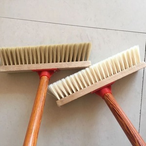 Cepillo de limpieza para baño con cerdas rígidas y mango largo para fregar pisos y paredes, uso doméstico, material de bambú - Product Image 1