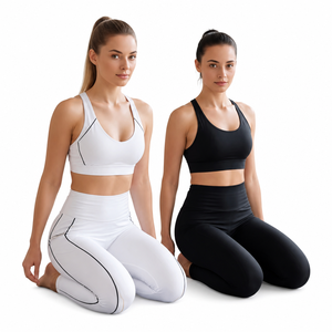 Ensembles de yoga sans couture blancs et noirs de qualité supérieure pour femmes avec détails de passepoil contrastant, soutien-gorge de sport à col en V et leggings sculptants taille haute - Product Image 3