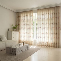 Rideaux occultants imprimés fleurs séchées style campagne française, en faux lin beige texturé, motif botanique fleurs sauvages, pour salon