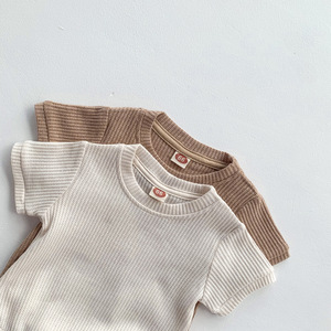 Ropa de Bebé al por Mayor de Marca Privada, Monos de Bebé de Color Sólido Natural y Neutro, Ropa de Verano de Manga Corta para Bebés - Product Image 6