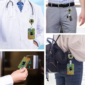 Porte-badge d'identification à clipser, portable, tendance, avec logo personnalisé, motif chat illustré, coloré et mignon, imprimé, pour la vente en gros - Product Image 5