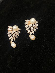 Fashion <b>Stud</b> <b>Earrings</b> Wholesale Supplier for Women Girls Daily Wear Stylish <b>Crystal</b> Pearl Jewelry Collection - Product Image 5