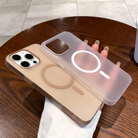 Étui de téléphone magnétique mat de qualité supérieure pour iPhone 16 Pro, ultra fin, givré, léger, anti-traces de doigts, protection mobile