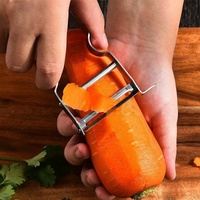 Éplucheur à pommes de terre en acier inoxydable, éplucheur à légumes, poignée ergonomique, outil de nettoyage des fruits pour la cuisine