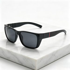 Nuevas gafas de sol europeas y americanas de montura grande, sencillas, de moda para comercio exterior, especiales para conducir, polarizadas con protección UV. - Product Image 1