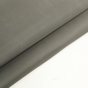 Vente en gros 100% polyester taffetas tissu doublure usine <span class=keywords><strong>bas</strong></span> <span class=keywords><strong>prix</strong></span> 210t densité matériel pour vêtements artisanat jouets canapés imperméables - Product Image 4