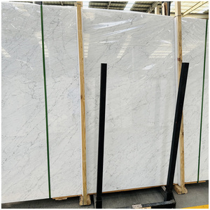 Dalles de marbre <span class=keywords><strong>blanc</strong></span> Bianco Carrara 100% naturel d'Italie pour revêtements de sol intérieurs, escaliers et plans de toilettes. - Product Image 5