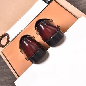 Chaussures pour hommes de luxe sur mesure, conçues par des designers, confortables et élégantes, en cuir de haute qualité. - Product Image 5