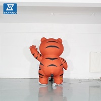 Modèle gonflable personnalisé de tigre de dessin animé, ornement gonflable en forme d'animal pour la décoration de centres commerciaux, de sites touristiques extérieurs et d'événements