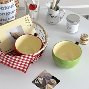 Bol en céramique Lelyi INS, motif dessin animé mignon, style girly, design créatif, élégant et simple, pour desserts frais - Product Image 1