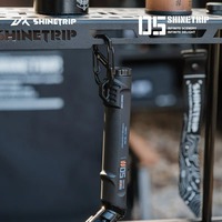 Briquet à gaz butane pliable coupe-vent à flamme bleue avec interrupteur de sécurité – Indispensable pour le camping en extérieur