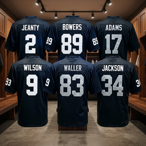 Maillot de football américain personnalisé bleu marine pour homme, manches courtes, respirant, avec transfert thermique du nom, du numéro et du nom de l'équipe - Product Image 3