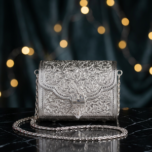 Porte-monnaie rectangulaire Chitai en laiton plaqué argent, fait main, Code Silver - Product Image 2