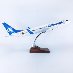 เครื่องบินโบอิ้ง 737-<span class=keywords><strong>800</strong></span> สายการบินยูโรปา ขนาด 47 ซม. สเกล 1/84 - Product Image 1