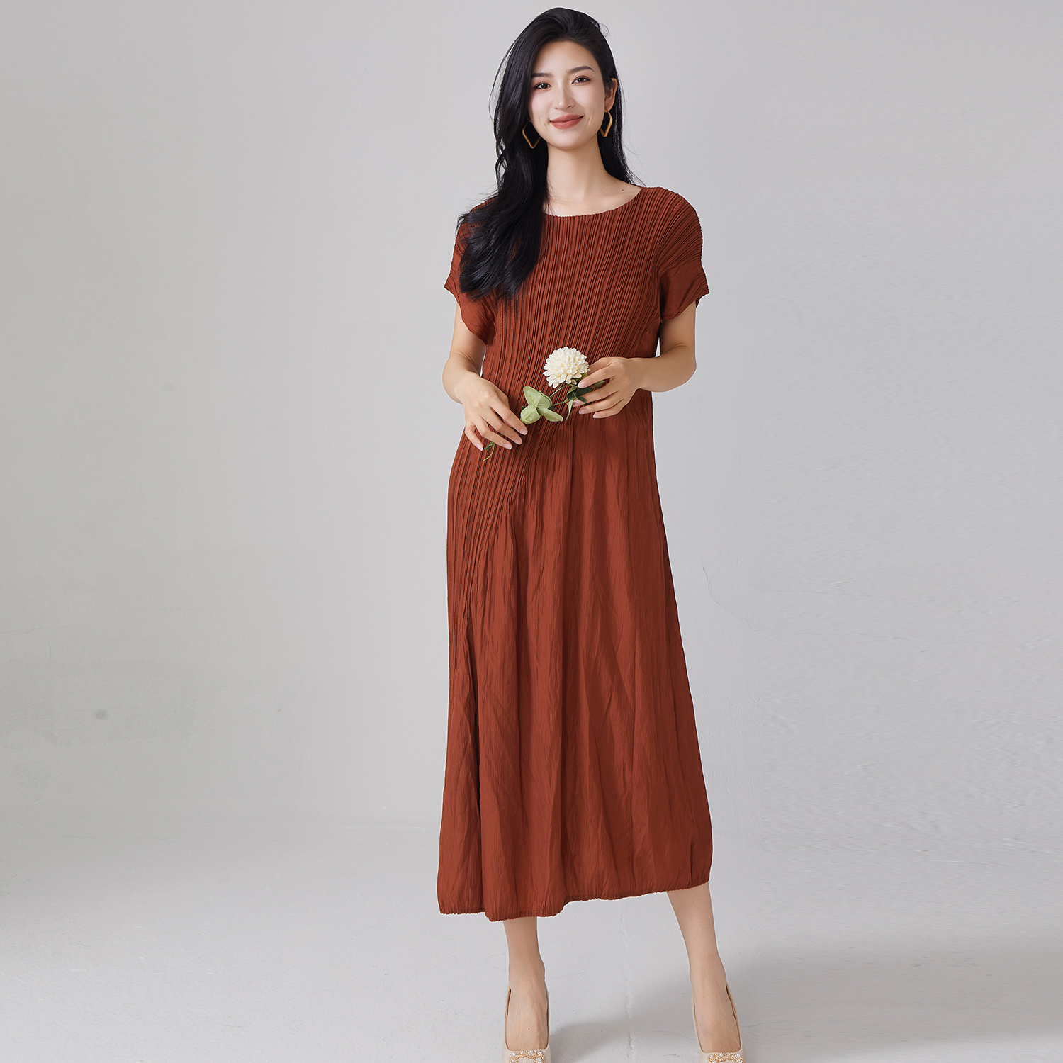Customizable Pleated Dress Made of 100% Polyester for Casual Daily Wear with Anti-Wrinkle and Washable Features Suitable for Spring Summer autumn| Min