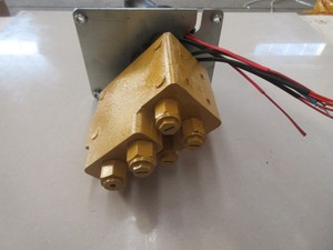 12C0233 Kontrol Pilot Valve Xgma Wheel Loader Bagian XG915 XG918 XG955 XG962 XG982 - Product Image 3