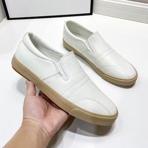 <span class=keywords><strong>Scarpe</strong></span> Casual DB Small White da <span class=keywords><strong>Uomo</strong></span>, Slip-On con Tomaia Sintetica Elastica, Suola in Gomma Antiscivolo, <span class=keywords><strong>Scarpe</strong></span> Piatte da Passeggio per Quattro Stagioni - Product Image 3